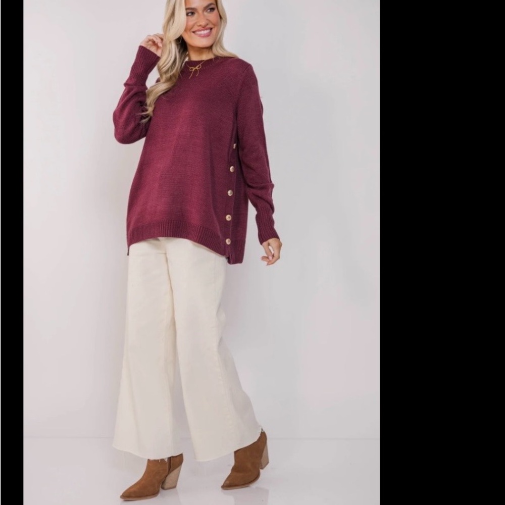 New York & Company Maroon size L Knit Top Three-quarter sleeve